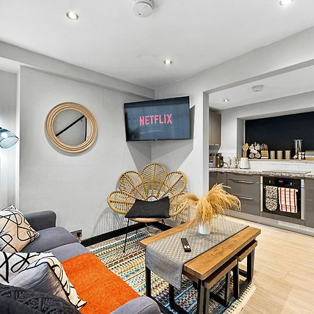 30 Percent Off! Elegant Cottage Of Whitby - Sleeps 5 Εξωτερικό φωτογραφία